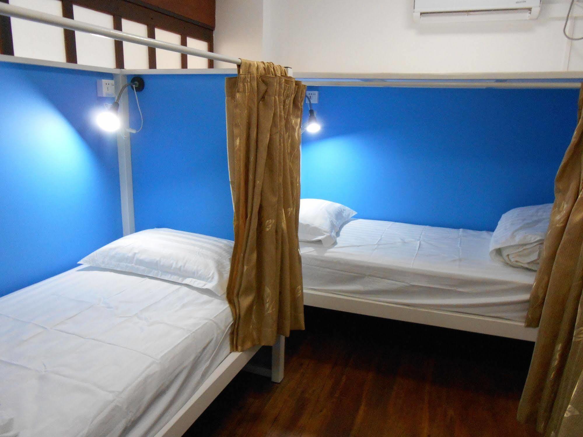 יאנגון Four Rivers Youth Hostel מראה חיצוני תמונה