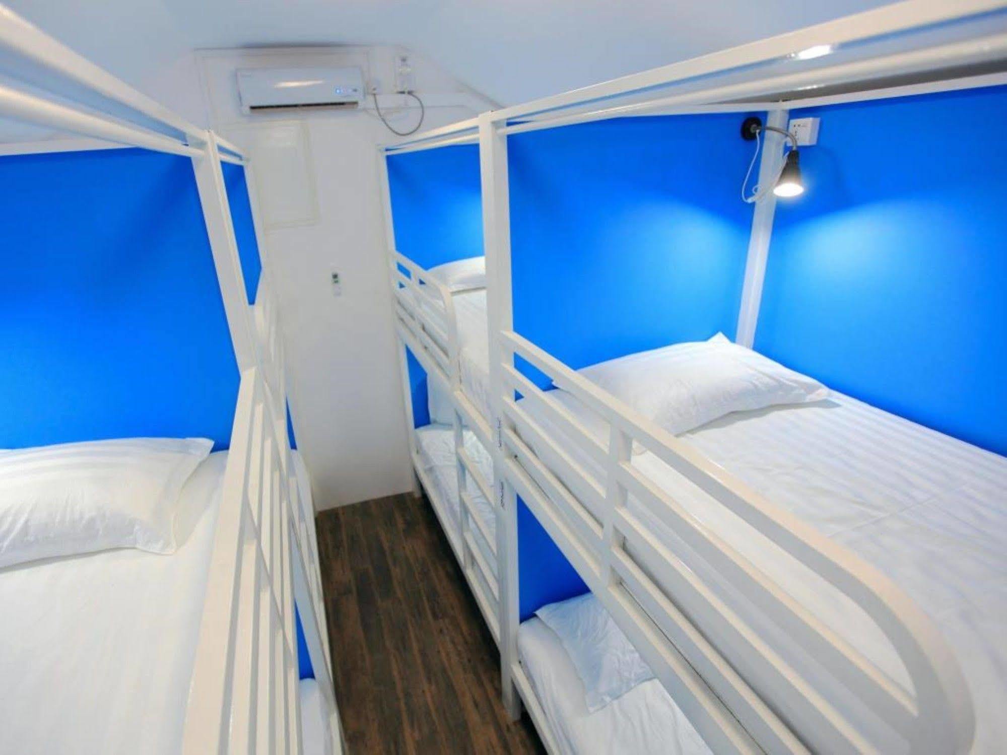 יאנגון Four Rivers Youth Hostel מראה חיצוני תמונה
