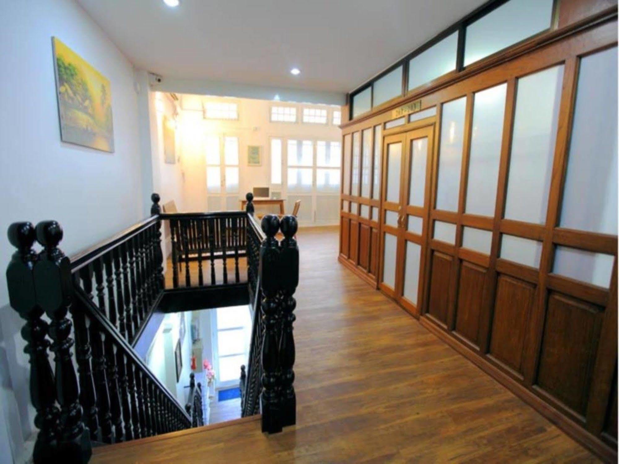 יאנגון Four Rivers Youth Hostel מראה חיצוני תמונה